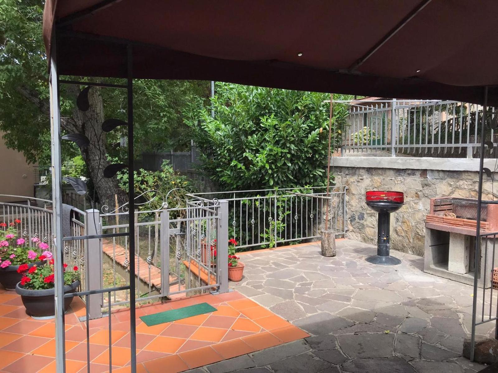 Villa Enrico Монтикио Екстериор снимка